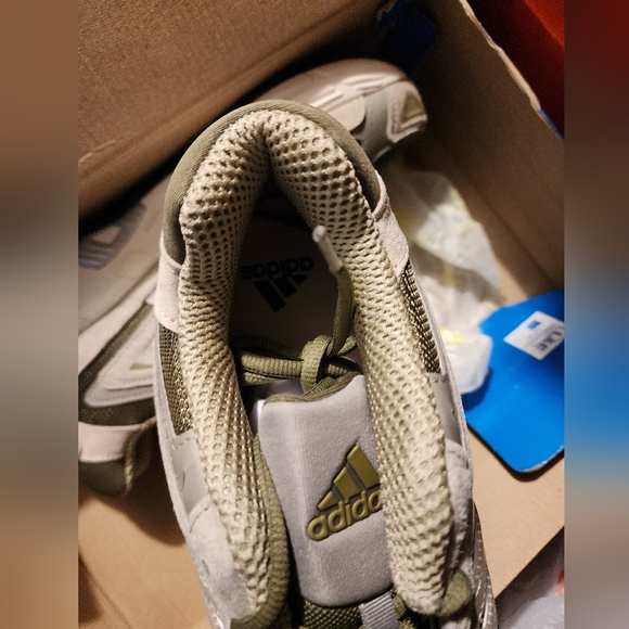 Adidas size 10.5m green BRAND BEW W OG BOX - Picture 3 of 5